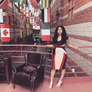 Meet your Posher, Keona